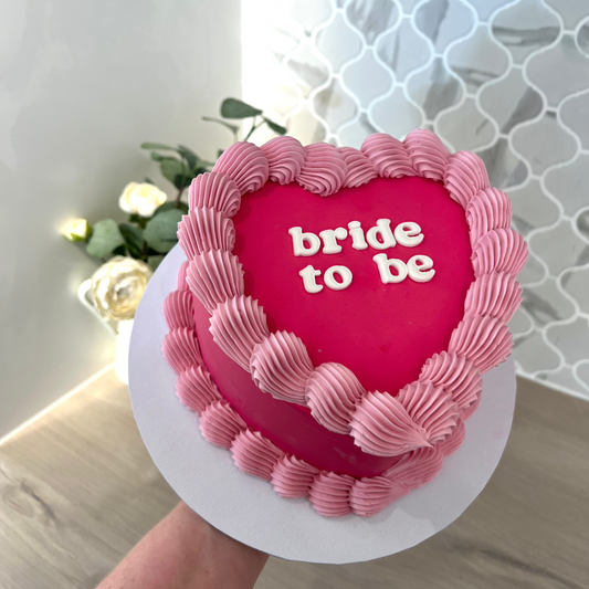 Standard Retro Heart Cake