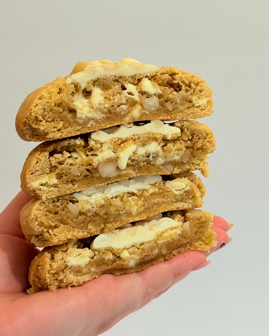 White Chocolate & Macadamia