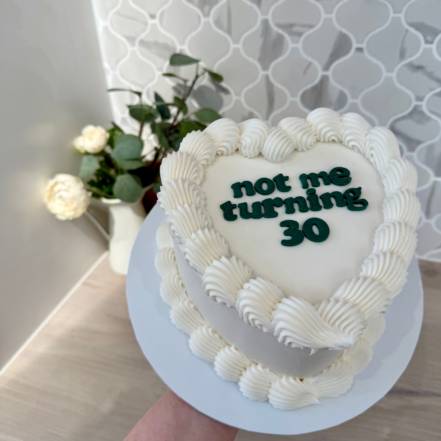 Standard Retro Heart Cake